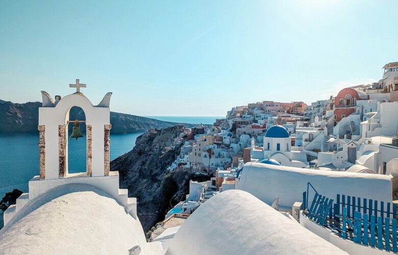 A Taste of Olympus: The Gastronomic Revelations of a Santorini Yacht Charter